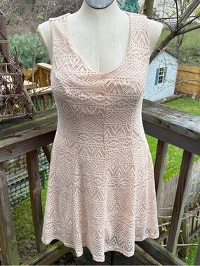 Love Squared Cream Lace Sleeveless Dress Women’s Plus Size 2X